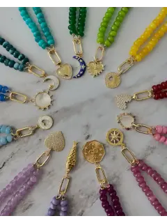Collar con nudos